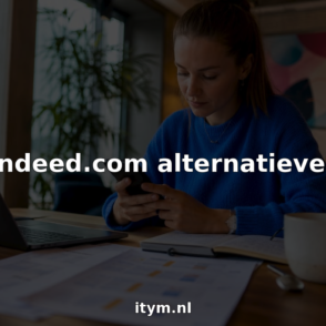 Jonge vrouw zoekt thuis naar alternatieven voor vacaturesites
